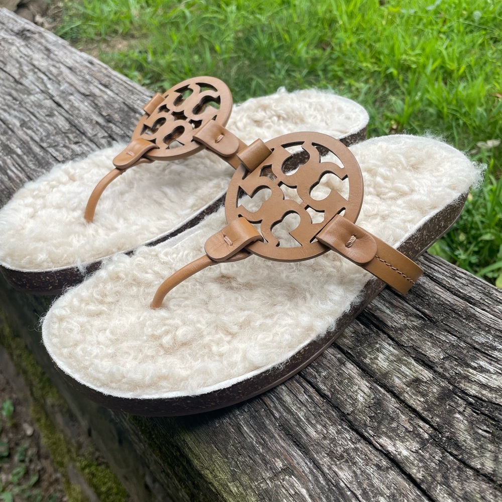 Tory Burch Miller Cloud Shearling Sandals Size 9.5